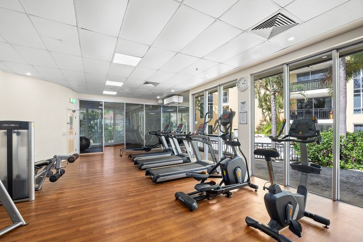 Chevron Renaissance – Spacious 2 Bedroom Haven