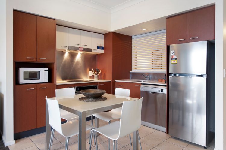 Chevron Renaissance – Spacious 2 Bedroom Haven