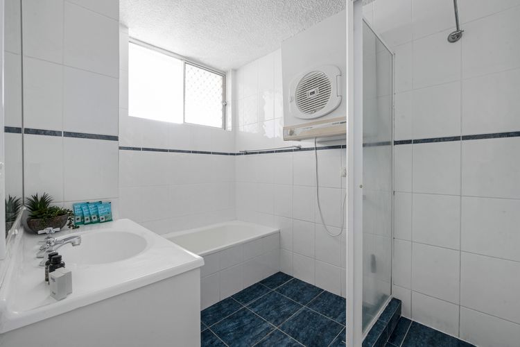 The Sands Beachfront 3 Bedroom Apartment