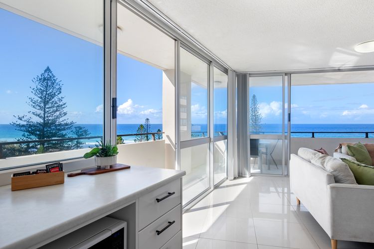 The Sands Beachfront 3 Bedroom Apartment
