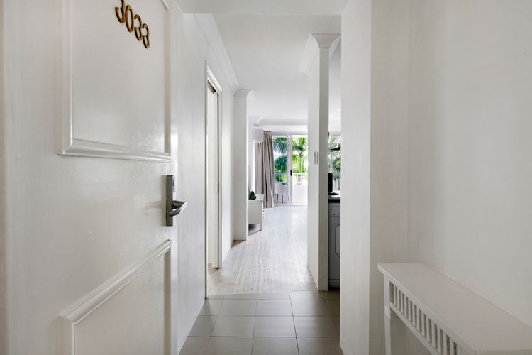 Bel Air Modern 1 Bedroom Apartment