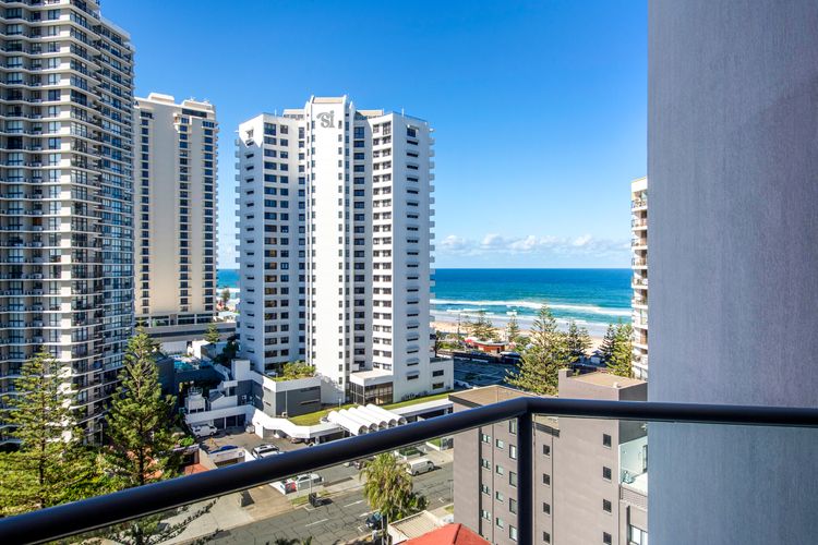 Two Bedroom Dual Key At Legends Resort