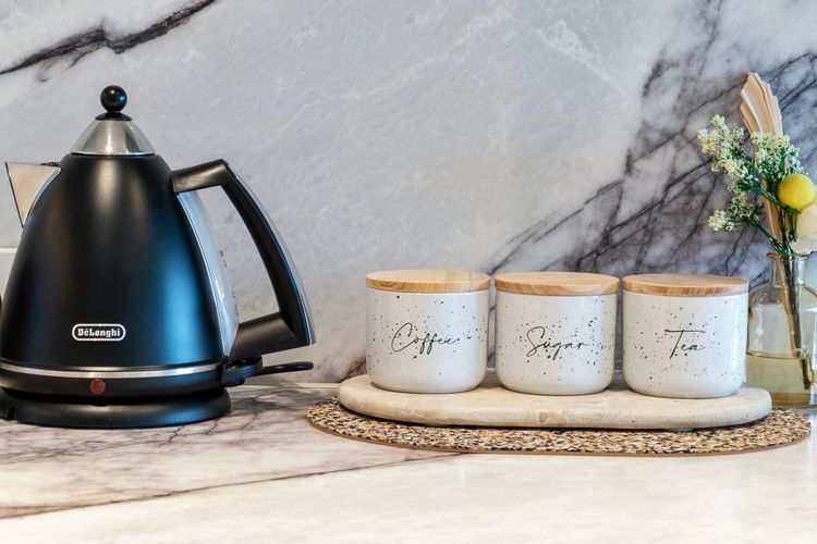 Jewel Residences – Luxury One Bedroom Apartment