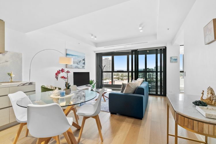 Jewel Residences – Luxury One Bedroom Apartment