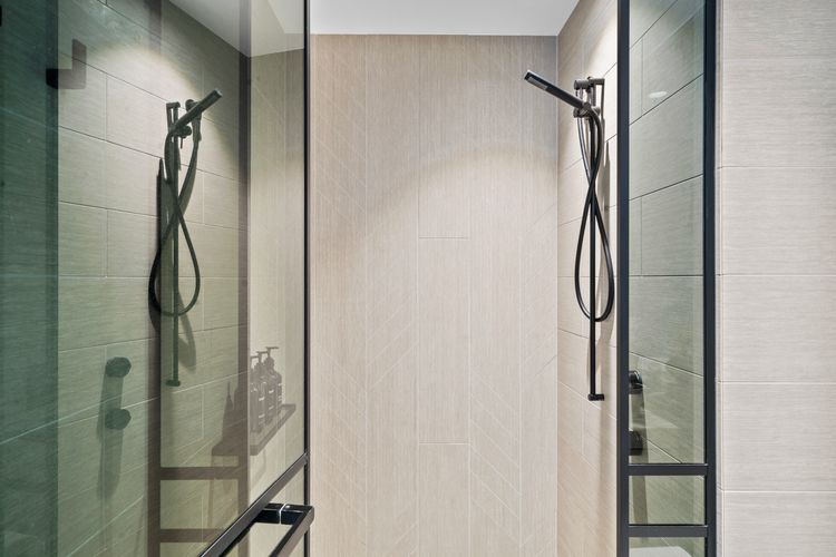 Jewel Residences – Luxury One Bedroom Apartment