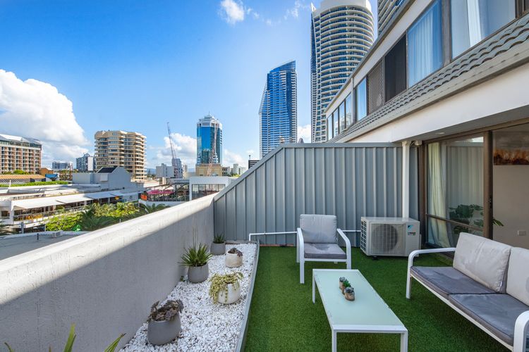 Unbeatable Location – Spacious 3 bedroom townhouse