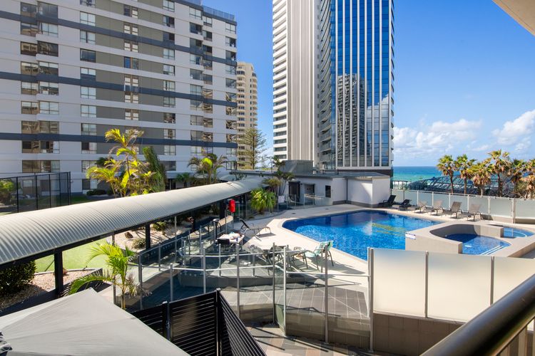 Unbeatable Location – Spacious 3 bedroom townhouse