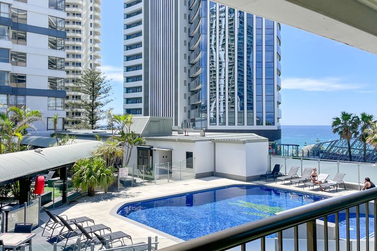 Unbeatable Location – Spacious 3 bedroom townhouse