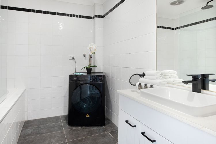 Unbeatable Location – Spacious 3 bedroom townhouse