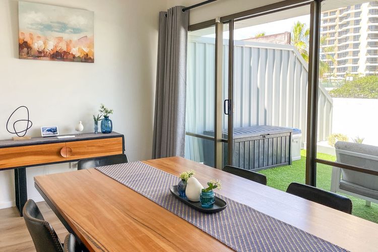 Unbeatable Location – Spacious 3 bedroom townhouse