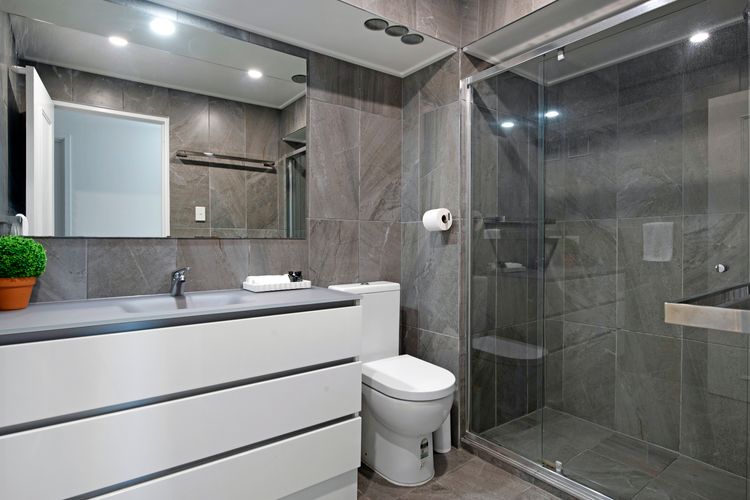 Sunny Surfers Stay – Beach & Tram at your doorstep