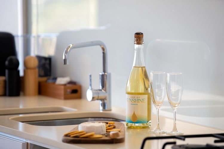 Coastal Comfort in Surfers. 1BR + Study