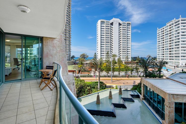 Family Fun at Sun City 3BR Near Beach