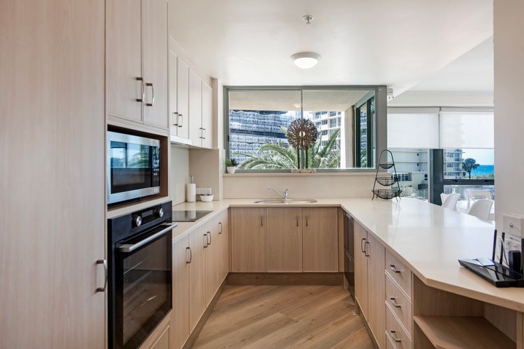 Family Fun at Sun City 3BR Near Beach