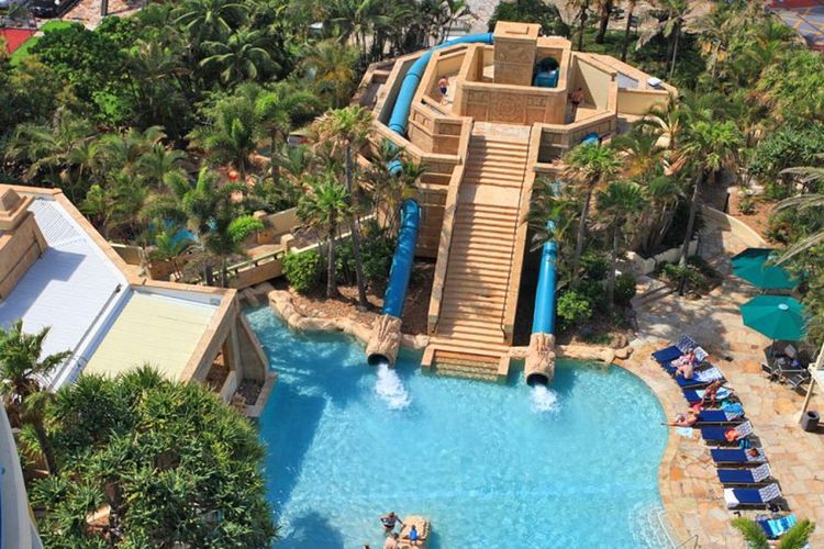 Family Fun at Sun City 3BR Near Beach