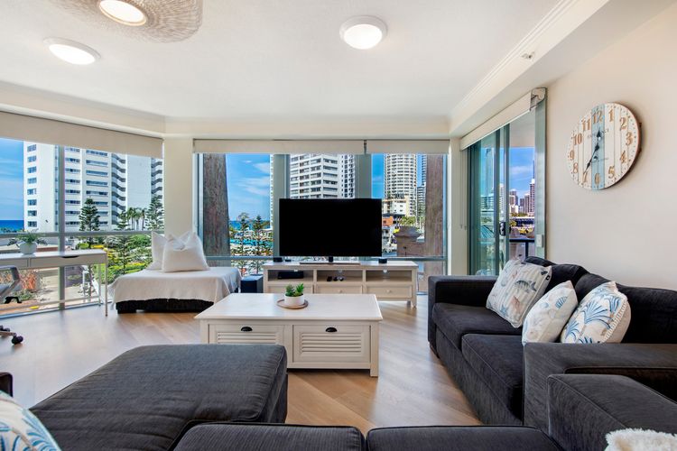 Family Fun at Sun City 3BR Near Beach