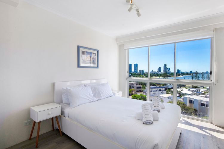 Ocean Sands Central Main Beach Apartment