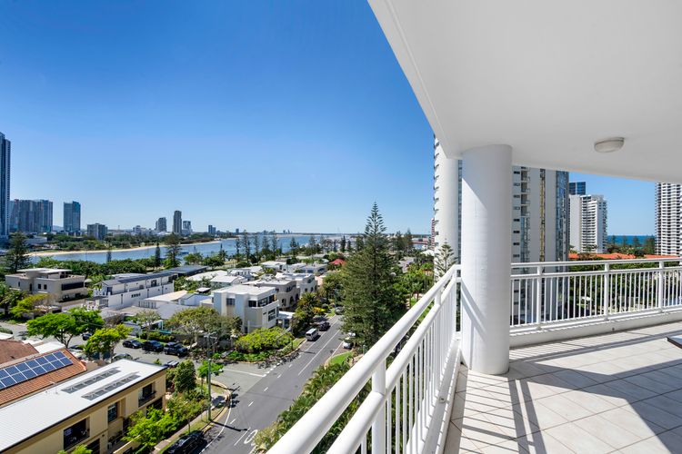 Ocean Sands Central Main Beach Apartment
