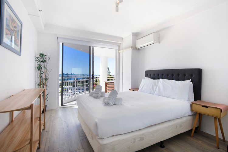 Ocean Sands Central Main Beach Apartment