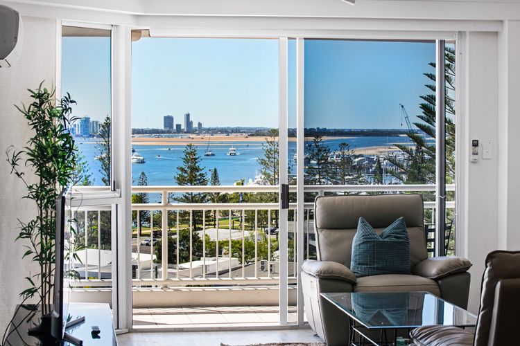 Ocean Sands Central Main Beach Apartment