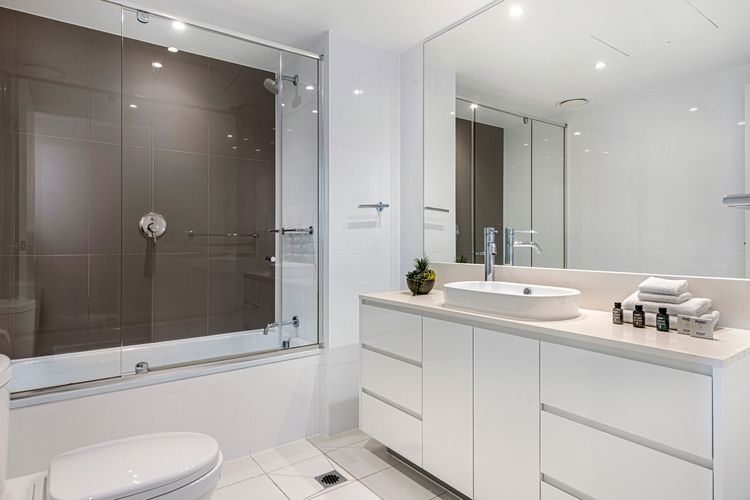 Deluxe Two Bedroom Hilton Apartment