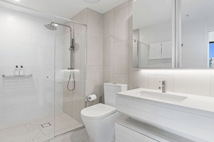 Signature Stunning 2 Bedroom Apartment