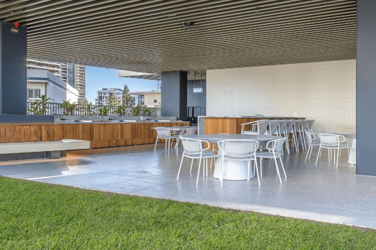 Signature Stunning 2 Bedroom Apartment