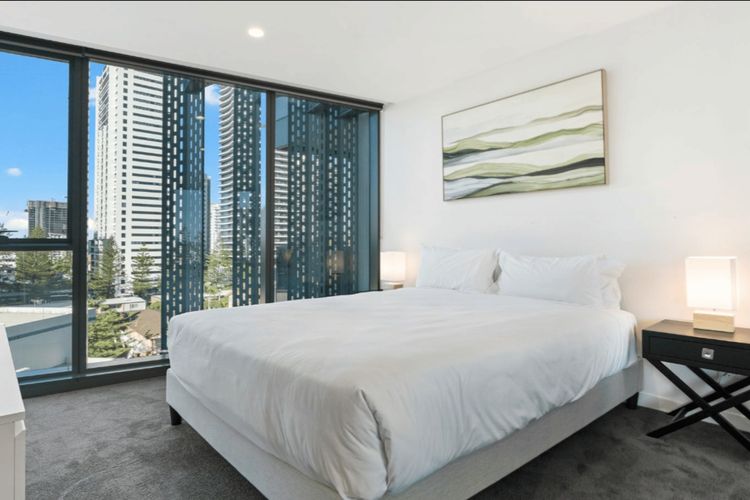 Signature Stunning 2 Bedroom Apartment