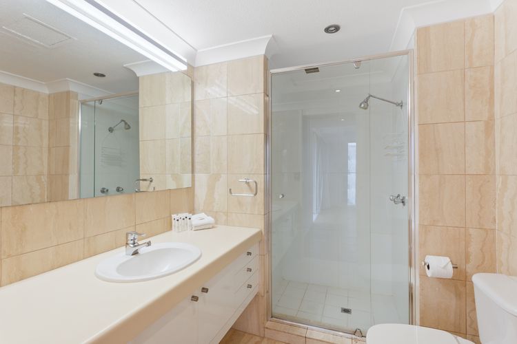 Spacious 3 Bedroom Family Apartment
