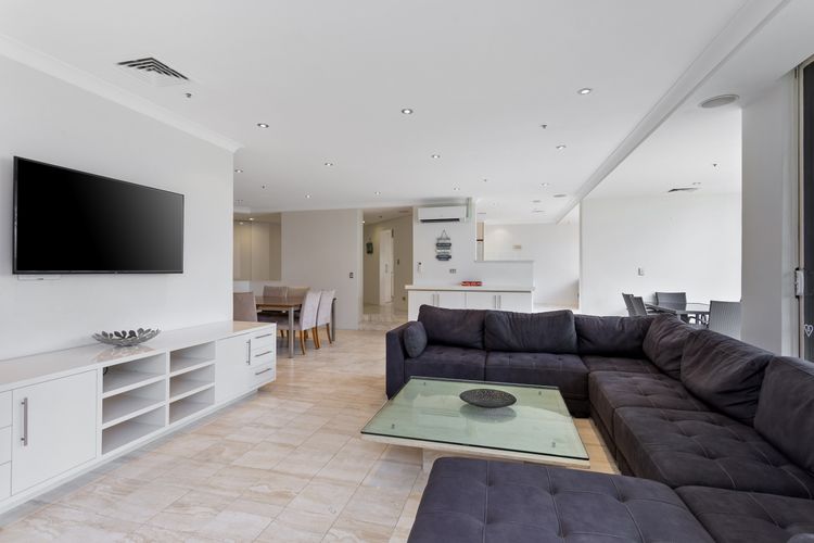 Spacious 3 Bedroom Family Apartment