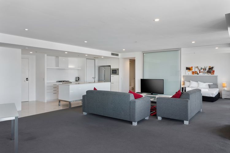 Luxury 3 Bedroom Apartment with Ocean Views