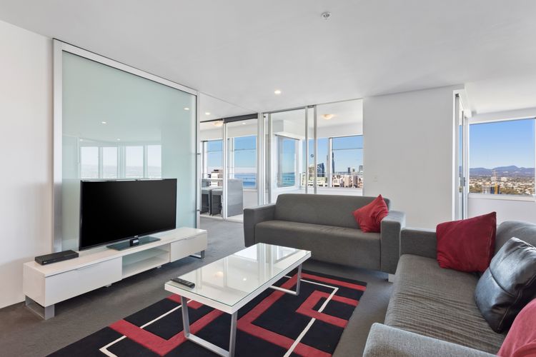 Luxury 3 Bedroom Apartment with Ocean Views