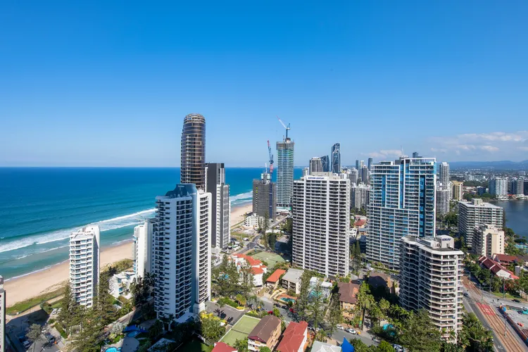 Luxury 3 Bedroom Apartment with Ocean Views