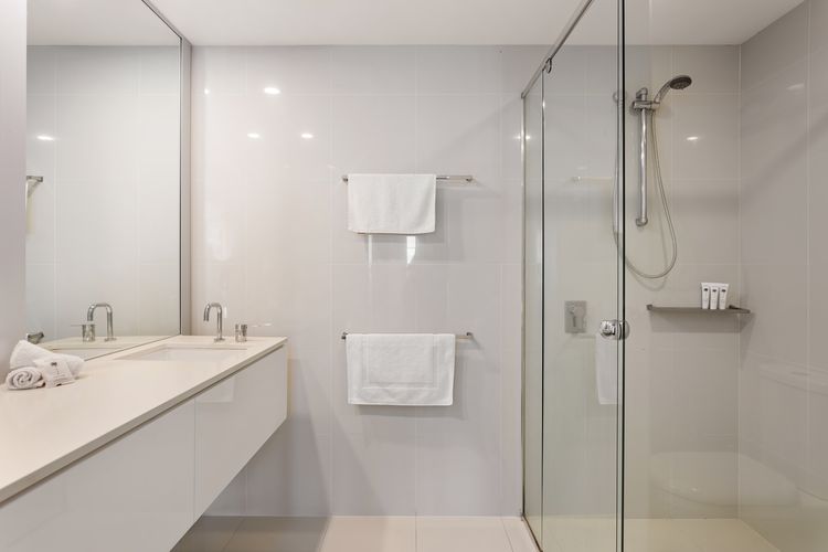 Luxury 3 Bedroom Apartment with Ocean Views