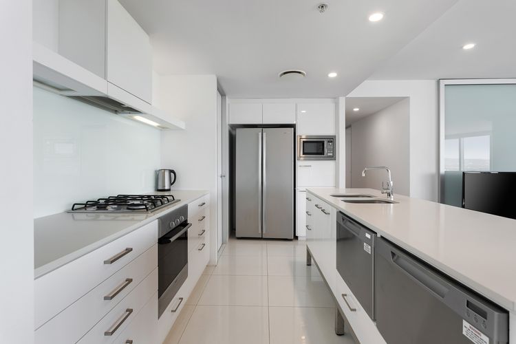 Luxury 3 Bedroom Apartment with Ocean Views