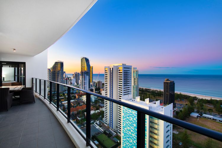 Private Rooftop Spa Penthouse apartment – Sierra Grand