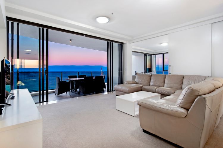 Private Rooftop Spa Penthouse apartment – Sierra Grand