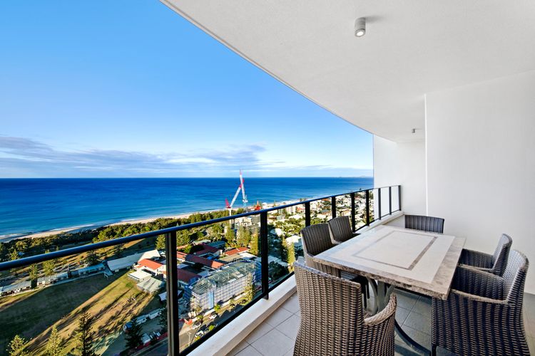 Private Rooftop Spa Penthouse apartment – Sierra Grand