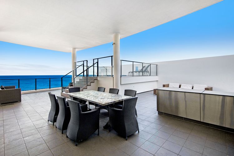 Private Rooftop Spa Penthouse apartment – Sierra Grand