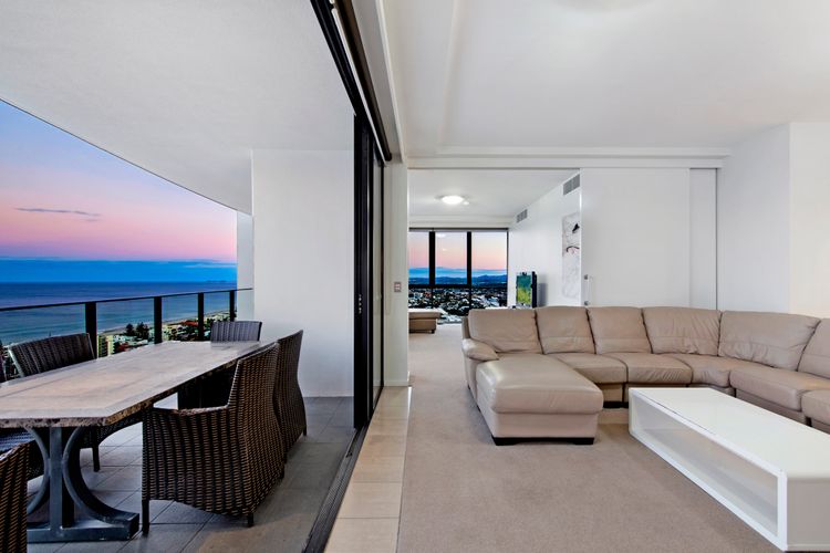 Private Rooftop Spa Penthouse apartment – Sierra Grand