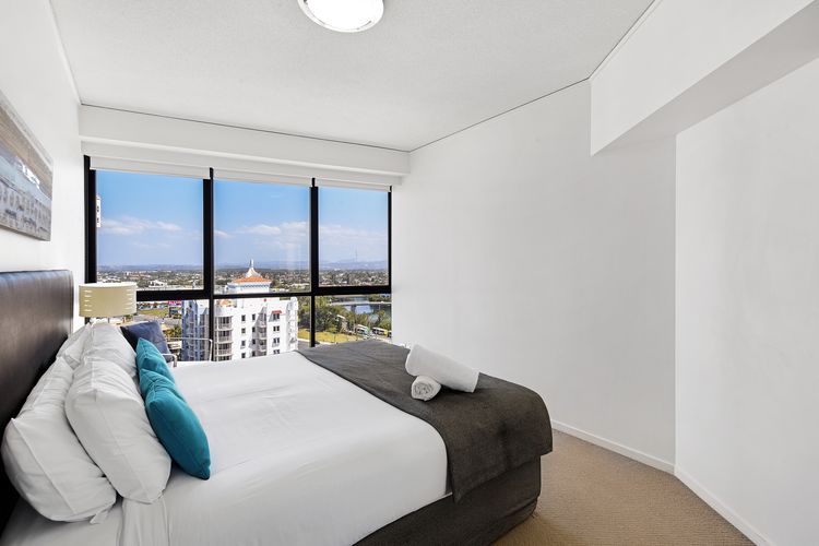 Hinterland Views 2BR apartment – Sierra Grand