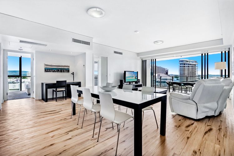 3BR Apartment Hinterland Views – Sierra Grand