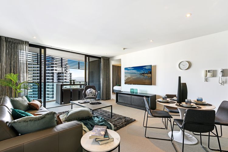 Oracle Broadbeach Gorgeous Modern 2 Bed 1 Bath Apartment