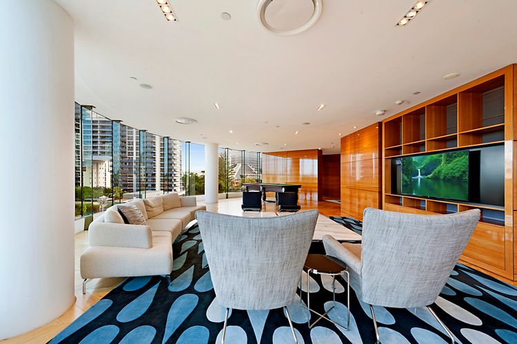 Oracle Broadbeach Gorgeous Modern 2 Bed 1 Bath Apartment