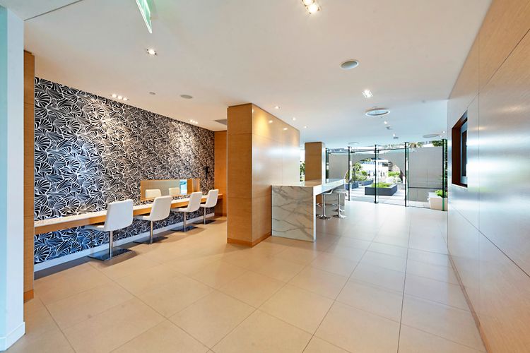Oracle Broadbeach Gorgeous Modern 2 Bed 1 Bath Apartment