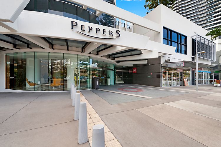 Oracle Broadbeach Gorgeous Modern 2 Bed 1 Bath Apartment