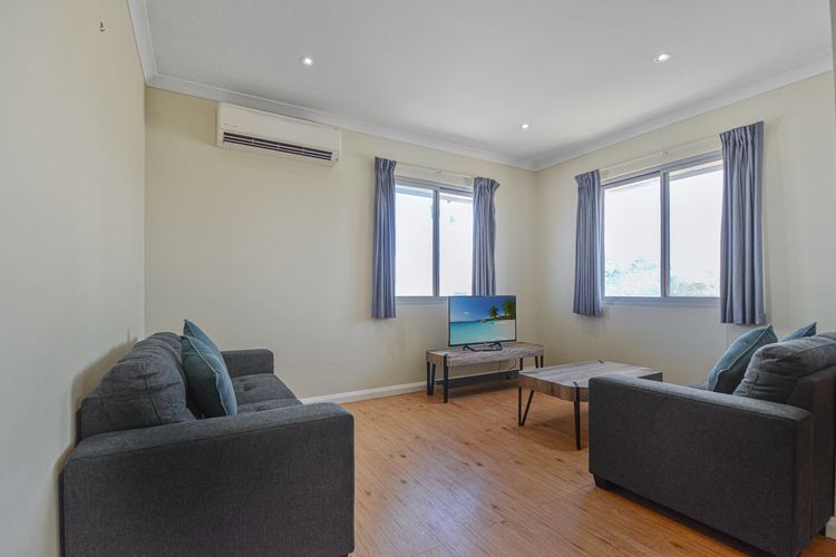 Marvellous McKay 3×2 Close to CBD