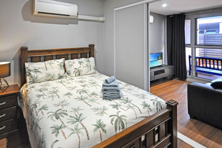 Stylish Studio 1×1 Walk to CBD