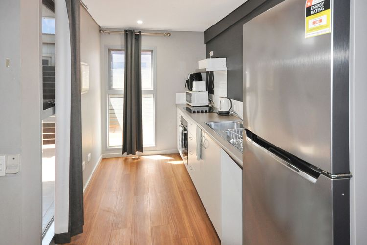 Stylish Studio 1×1 Walk to CBD