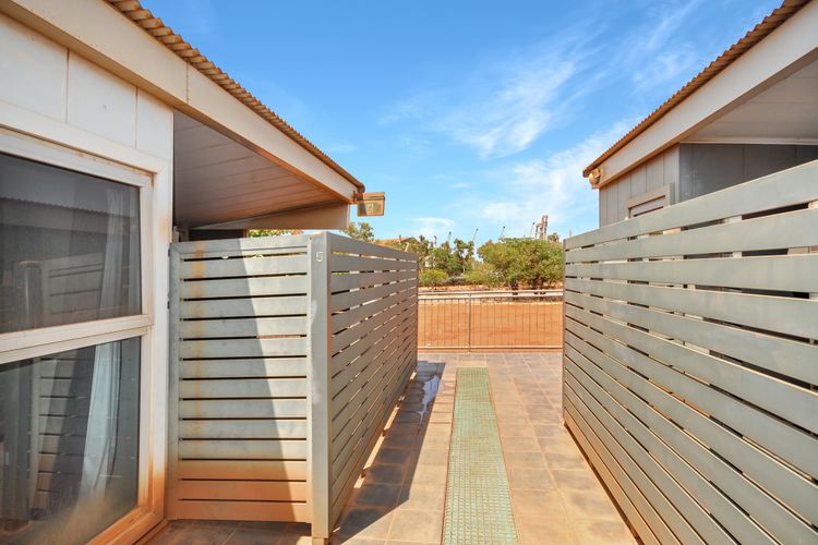 Supersized Studio Inexpensive 1×1